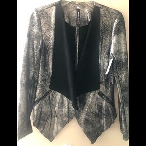 🔥😍BRAND NEW WITH TAGS DESIGN LAB BLAZER 🔥😍